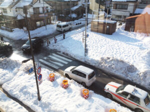 残雪による渋滞